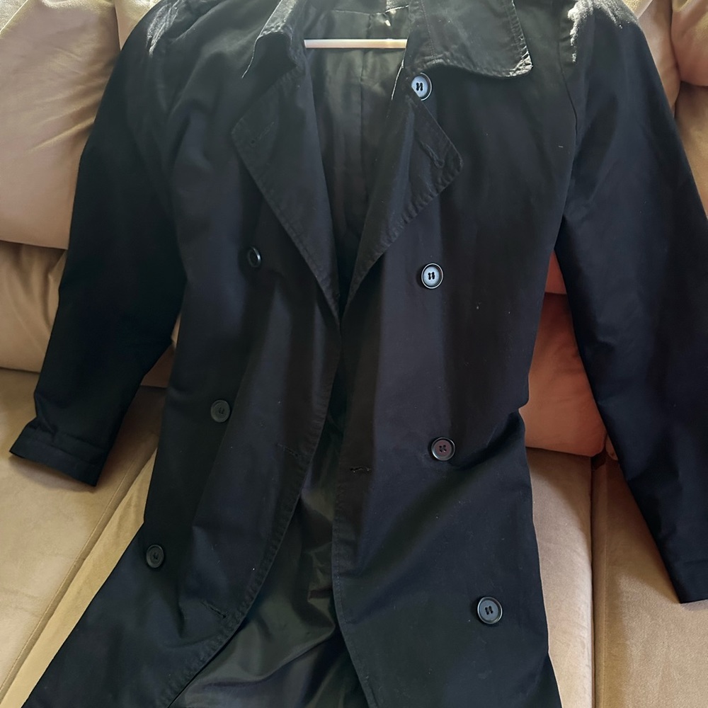 Women’s rain or shine coat. Black . Lined